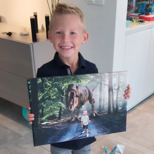 Klant met Dino Forest canvas 4