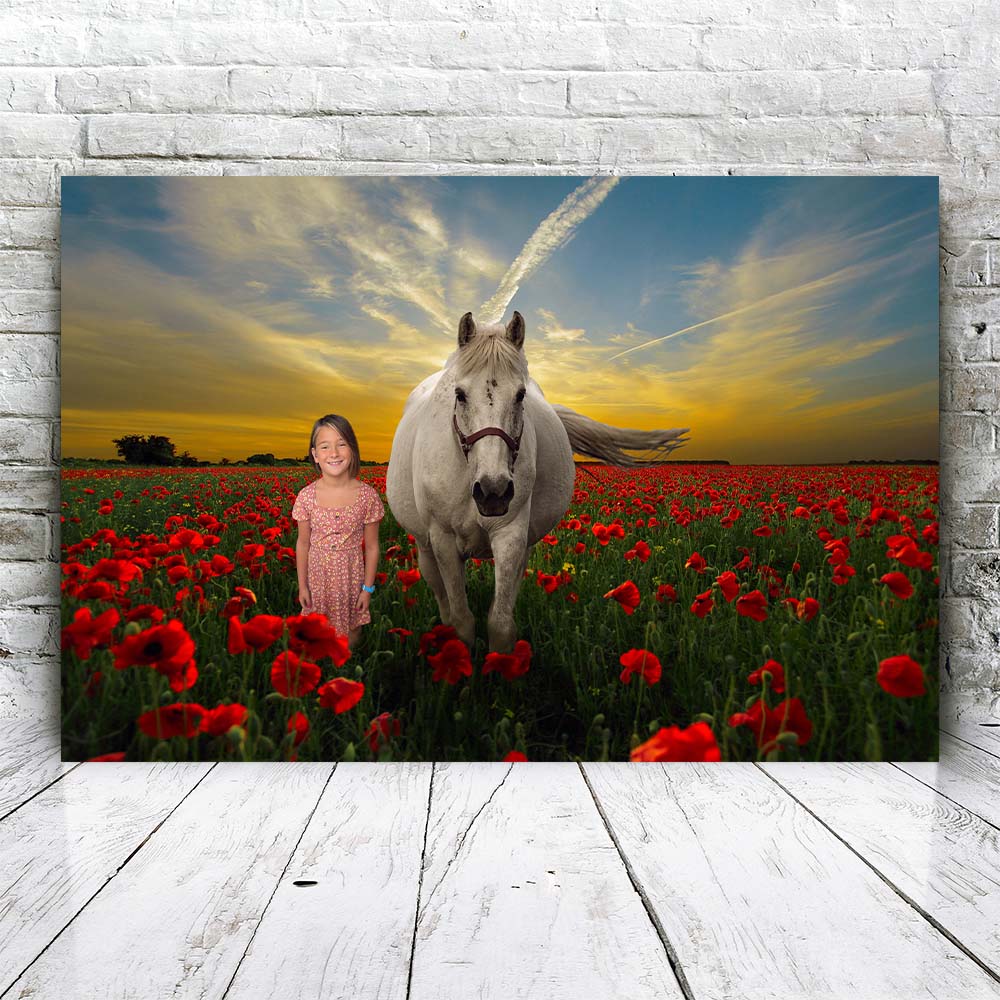 Paard in bloemenveld - Unieke Foto